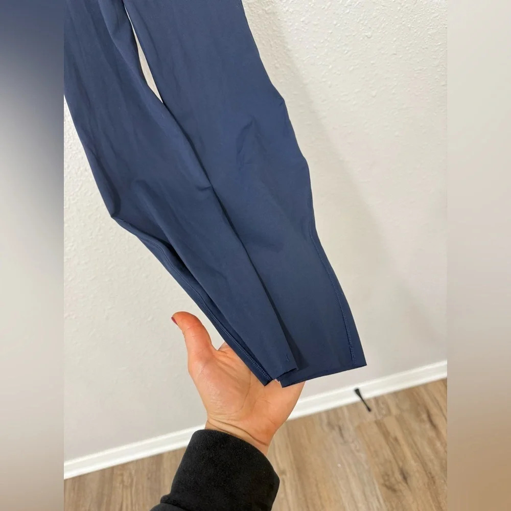 Lululemon Base Pace High Rise Tight 27” Nulux Size 4True Navy